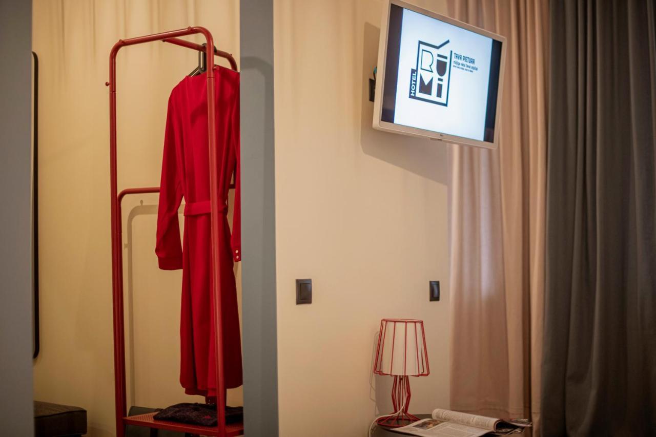 Rumi Hotel With Self Check-In Єкабпілс Екстер'єр фото